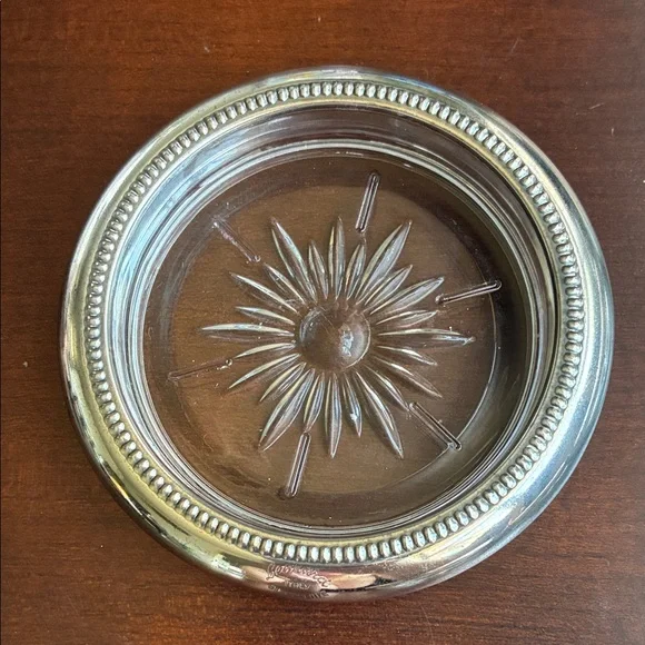 EUC! Vintage! Elegant Silver-plate and Cut Glass Coaster Set. - Picture 5 of 11